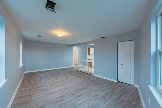 Building Photo - 5437 Penn Ave