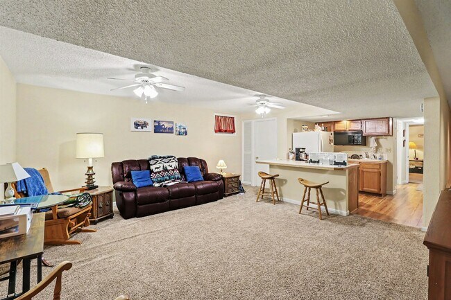 Foto del edificio - 2320 43rd Ave Ct