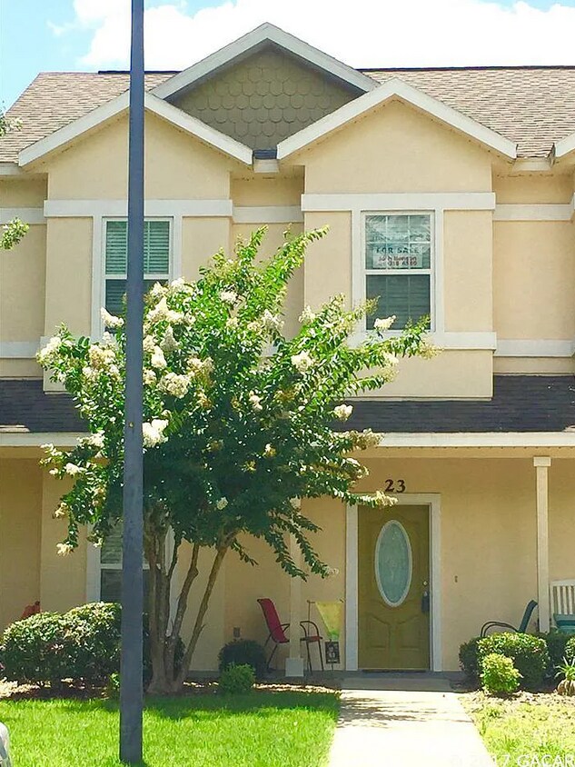 Foto principal - 250 SW 145th Dr