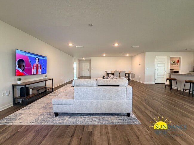 Building Photo - 5578 Silverbell Dr