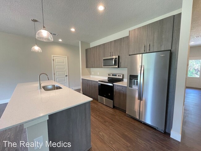 Building Photo - 4 br, 2 bath House - 1765 Holbrook Rd NW