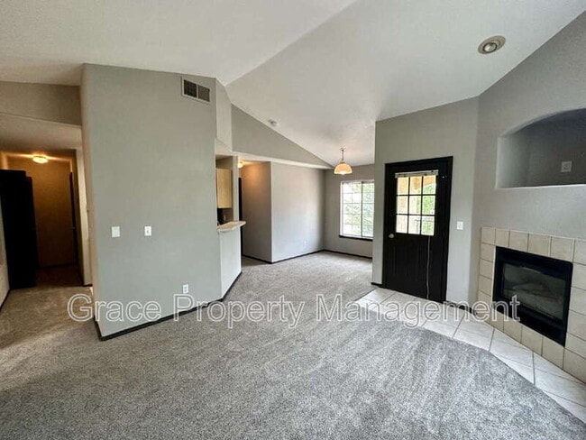 Photo - 8757 E Dry Creek Rd Apartment