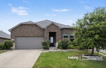 Building Photo - 242 Maverick Ct