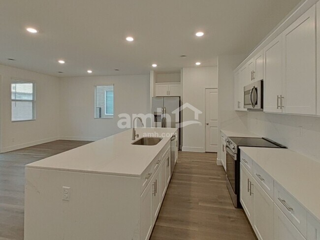 Foto del edificio - 5812 Fly Fisher St