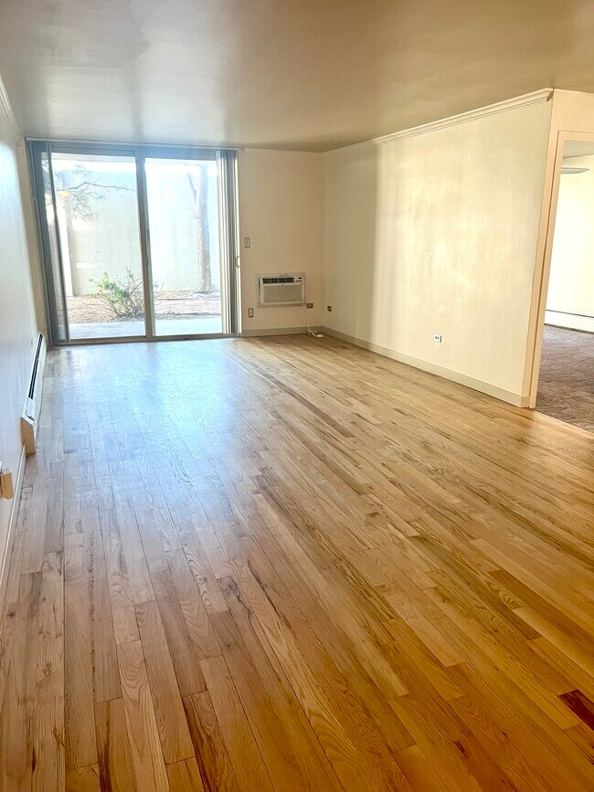 Building Photo - 4600 E Asbury Cir