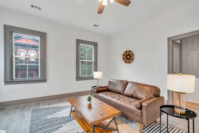 Foto del edificio - 413 E Anderson St