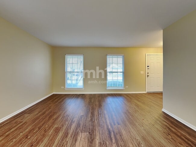 Building Photo - 2611 Sierra Ave