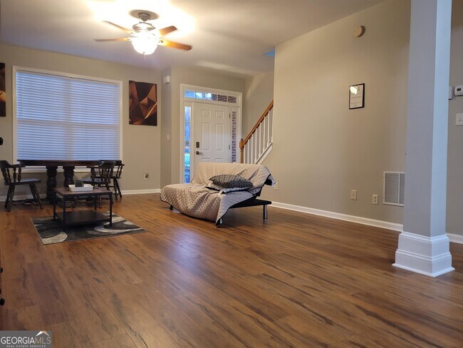 Building Photo - 5905 Hickory Springs Dr NW