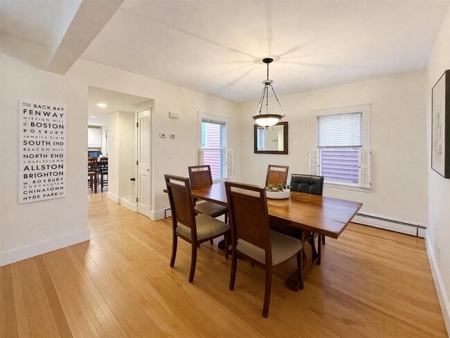 Building Photo - 24 Watson St