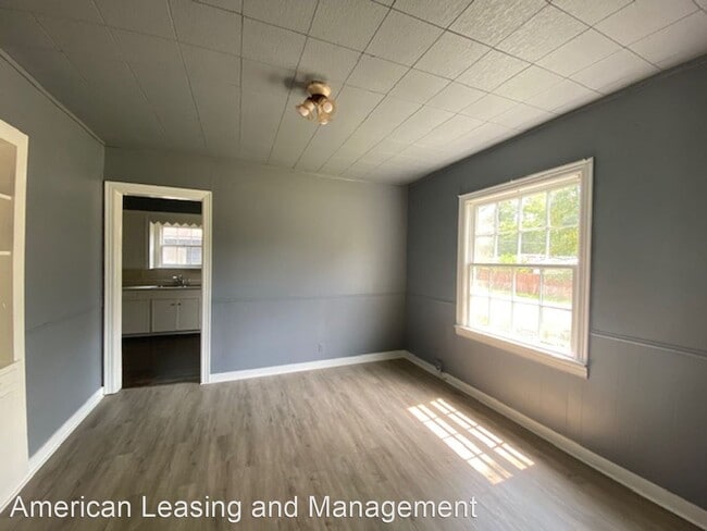 Building Photo - 2 br, 1 bath House - 421 Sunset Blvd