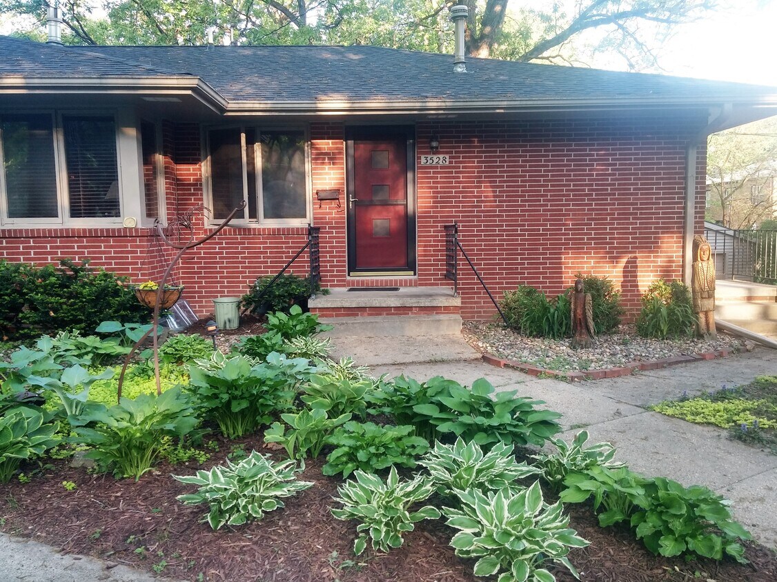 Primary Photo - 3528 38th St
