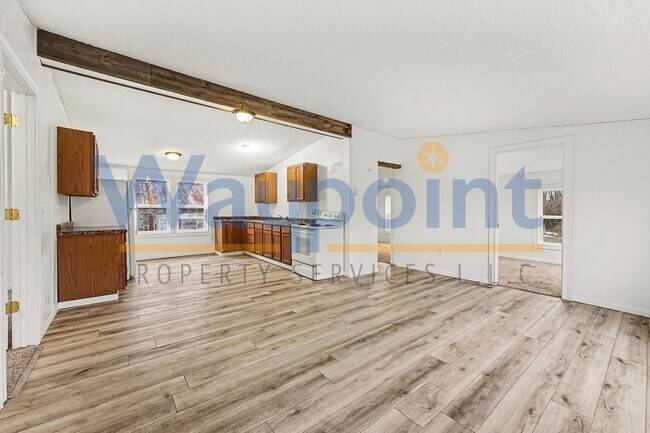 Foto del edificio - 4639 N Vickeryville Rd