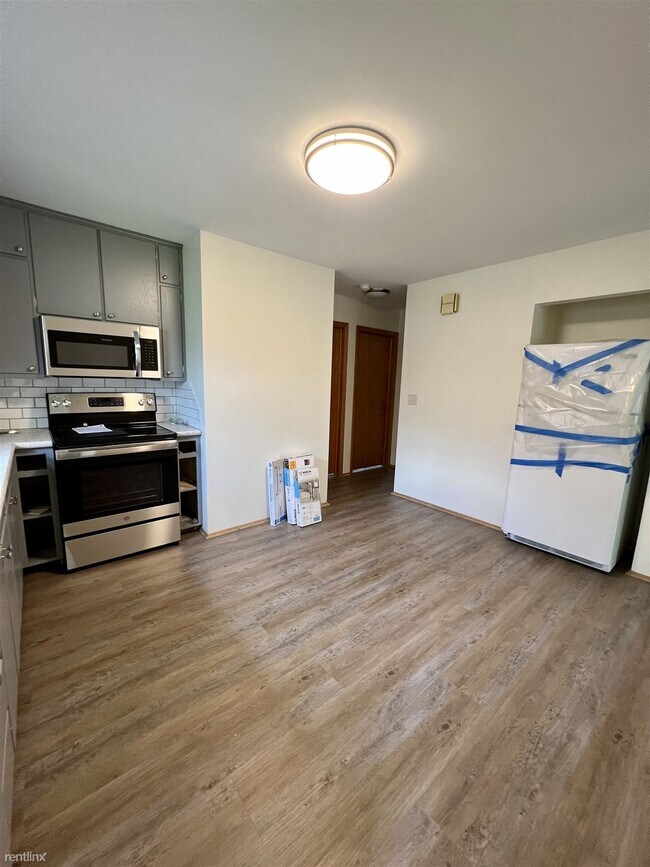 Building Photo - 2 br, 1 bath Duplex - 1716 Dick Drive 1718
