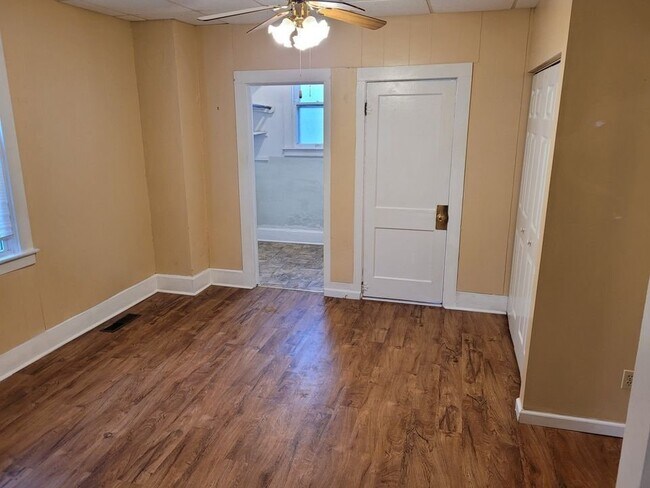 Foto del edificio - 411 11th St