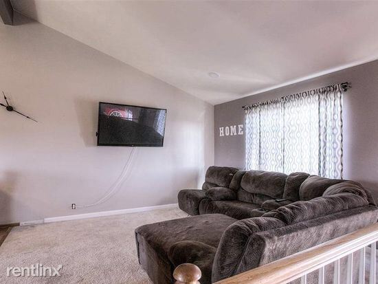Building Photo - 3 br, 2 bath House - 6206 N 149th Ct