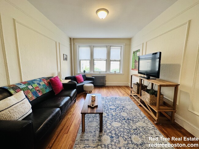 Apt 6 - 24 Colborne Rd