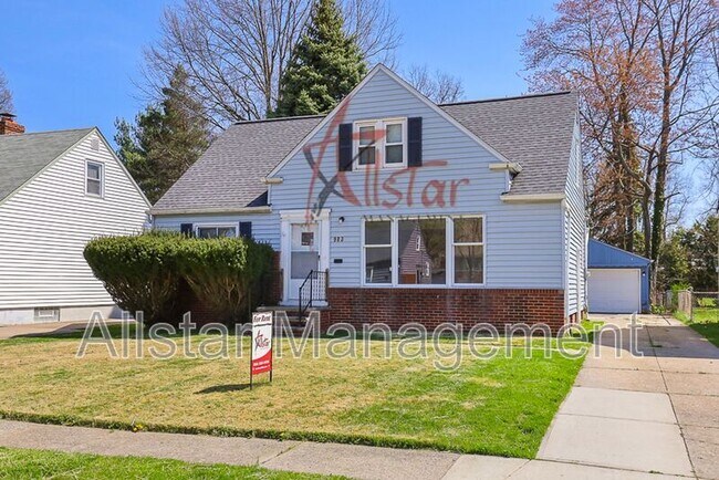 Building Photo - 983 Clinton Ave