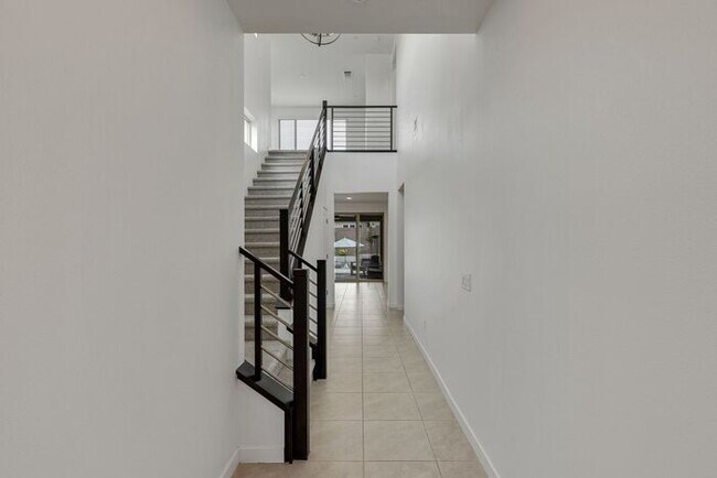 Foto del edificio - Luxury Henderson Retreat with Private Pool & Loft