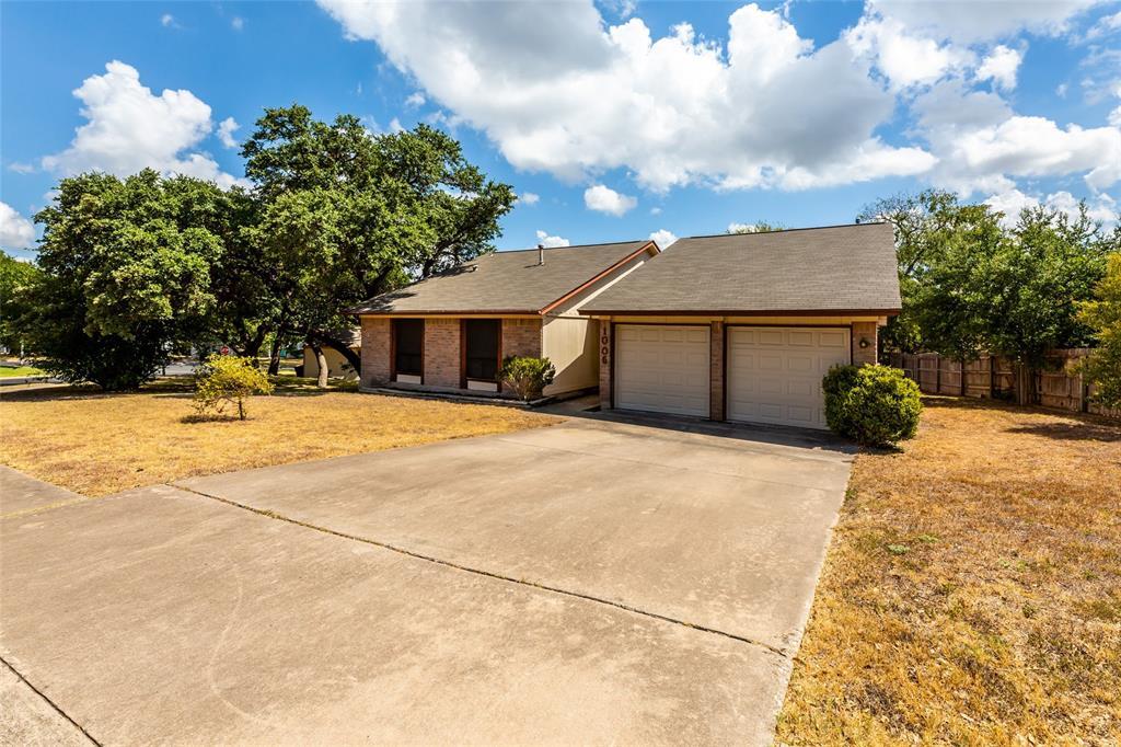 Primary Photo - 1006 Silbury Dr