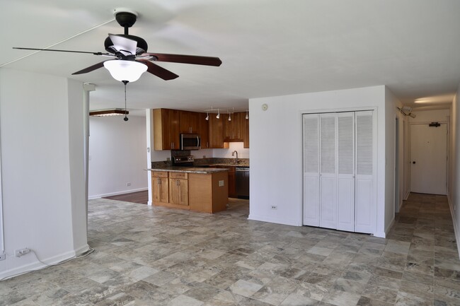 Living Room / Entry - 6710 Hawaii Kai Dr