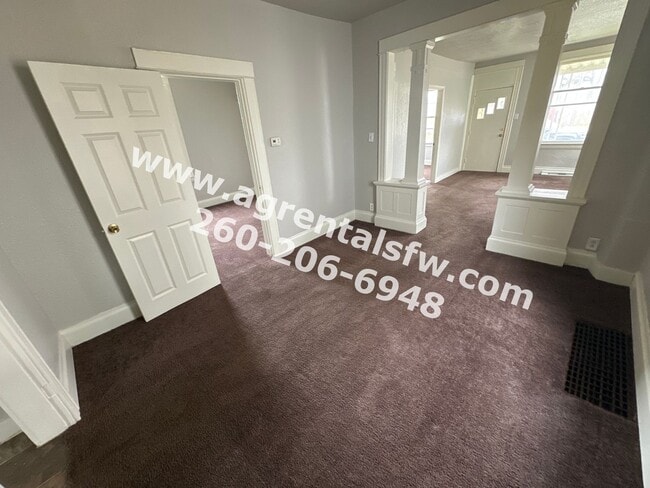 Building Photo - 4 Bedroom House - Section 8 Ok!