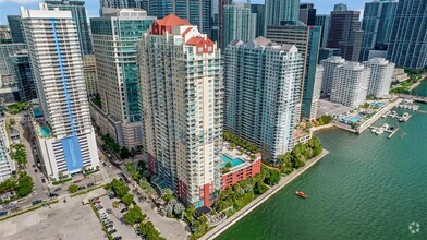 Building Photo - 1155 Brickell Bay Dr