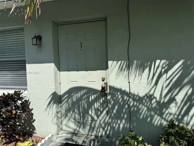 Foto del edificio - 2707 NW 15th St