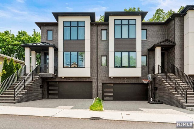 Building Photo - 2046 Hoefleys Ln