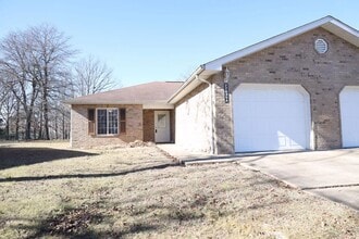 Building Photo - 22635 Hollow Oak Ln