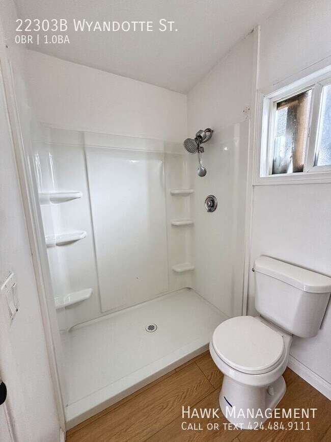 Foto del edificio - 22303 Wyandotte St