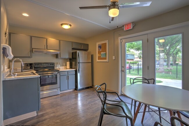 Building Photo - The Mint Townhomes