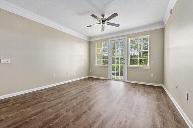 Building Photo - 9905 Baywinds Blvd