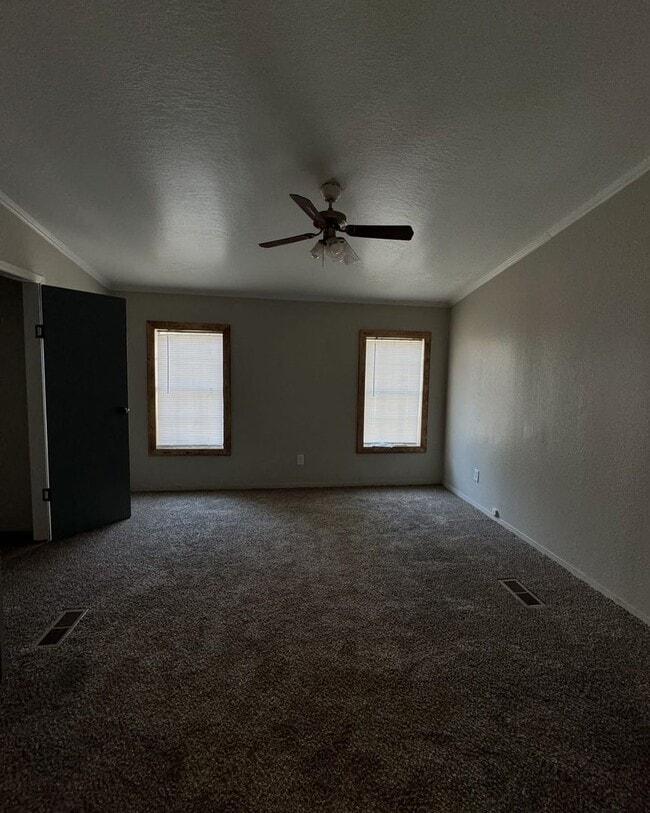 Building Photo - Cassville - 3 bedroom