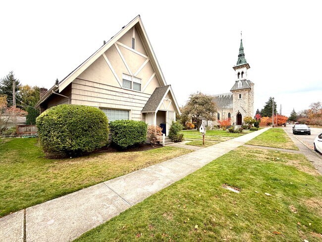 Foto del edificio - Desired Neighborhood! 3bd 1ba w/new flooring