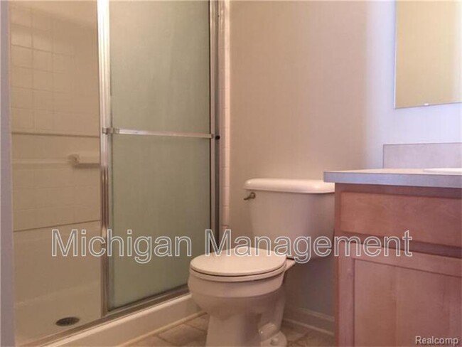 Building Photo - 28875 Cullen Dr