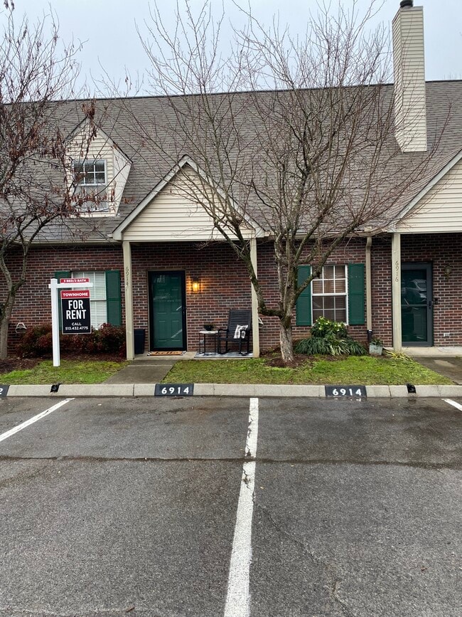 Photo - 6914 Kings Crossing Way House