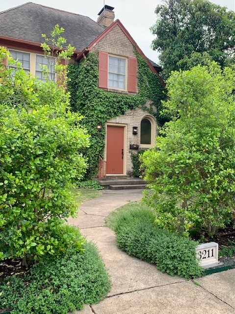 Primary Photo - 3211 Rosedale Ave