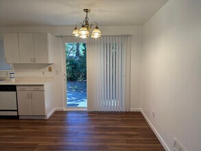 Building Photo - 23820 Edmonds Way