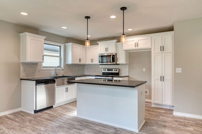 Foto del edificio - Brand New 3 Bedroom 2.5 Bathroom Springfie...
