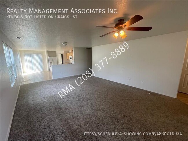 Foto del edificio - 9611 W Idlewood Dr