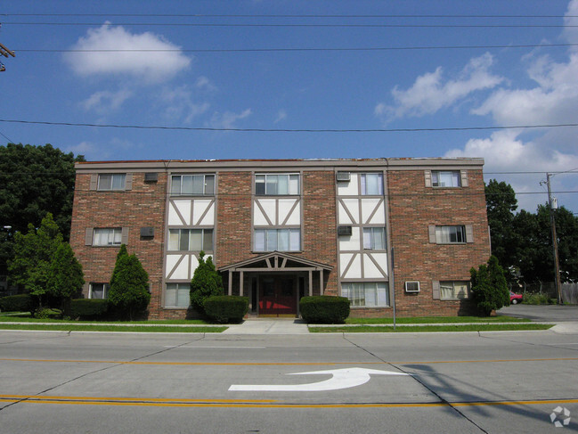 Building Photo - 3511 W 105th St