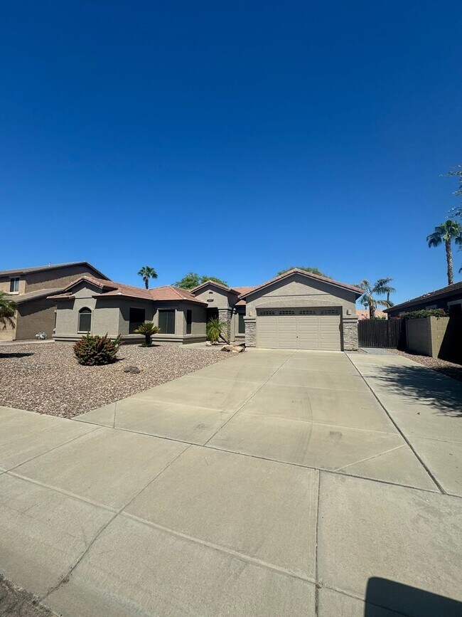 Foto del edificio - 4 BEDROOM IN CORONADO RANCH