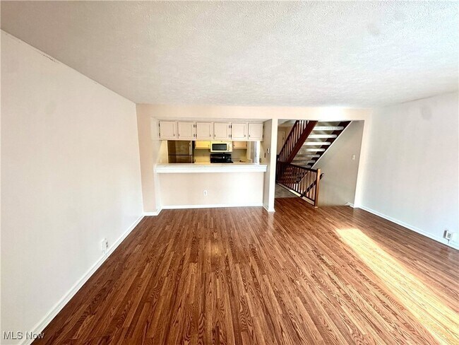 Foto del edificio - 1085 Sunhaven Dr