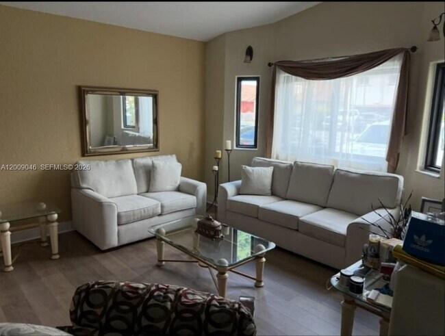 Foto del edificio - 8741 NW 141st Terrace
