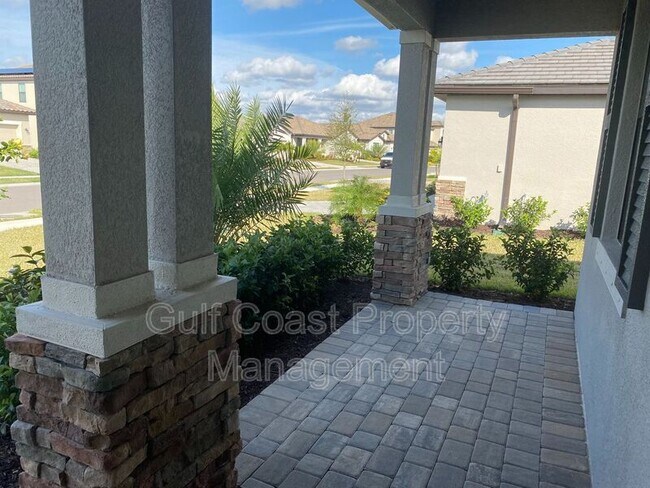 Foto del edificio - 17414 Blue Ridge Pl