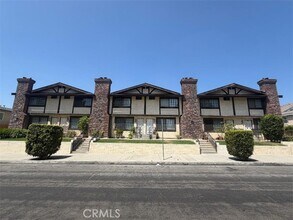 Building Photo - 5215 Rosemead Blvd