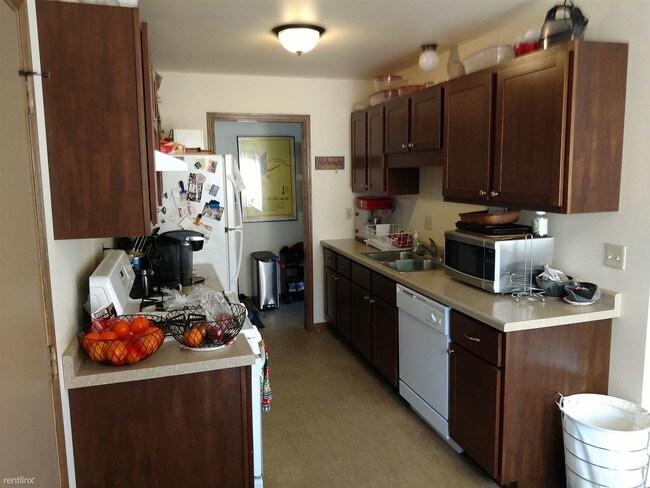 Building Photo - 3 br, 1 bath House - 3145 Clove Dr