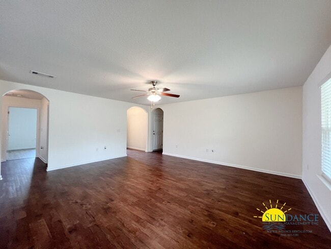 Building Photo - Exquisite 3 Bedroom Home in Partridge Hill...