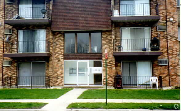 Primary Photo - 12740 S La Crosse Ave