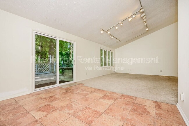Foto del edificio - 2235 Mill Wood Ct NW
